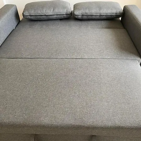 Apartment With Queensize Bed, Wifi, Ac, 5 Min Walk To The